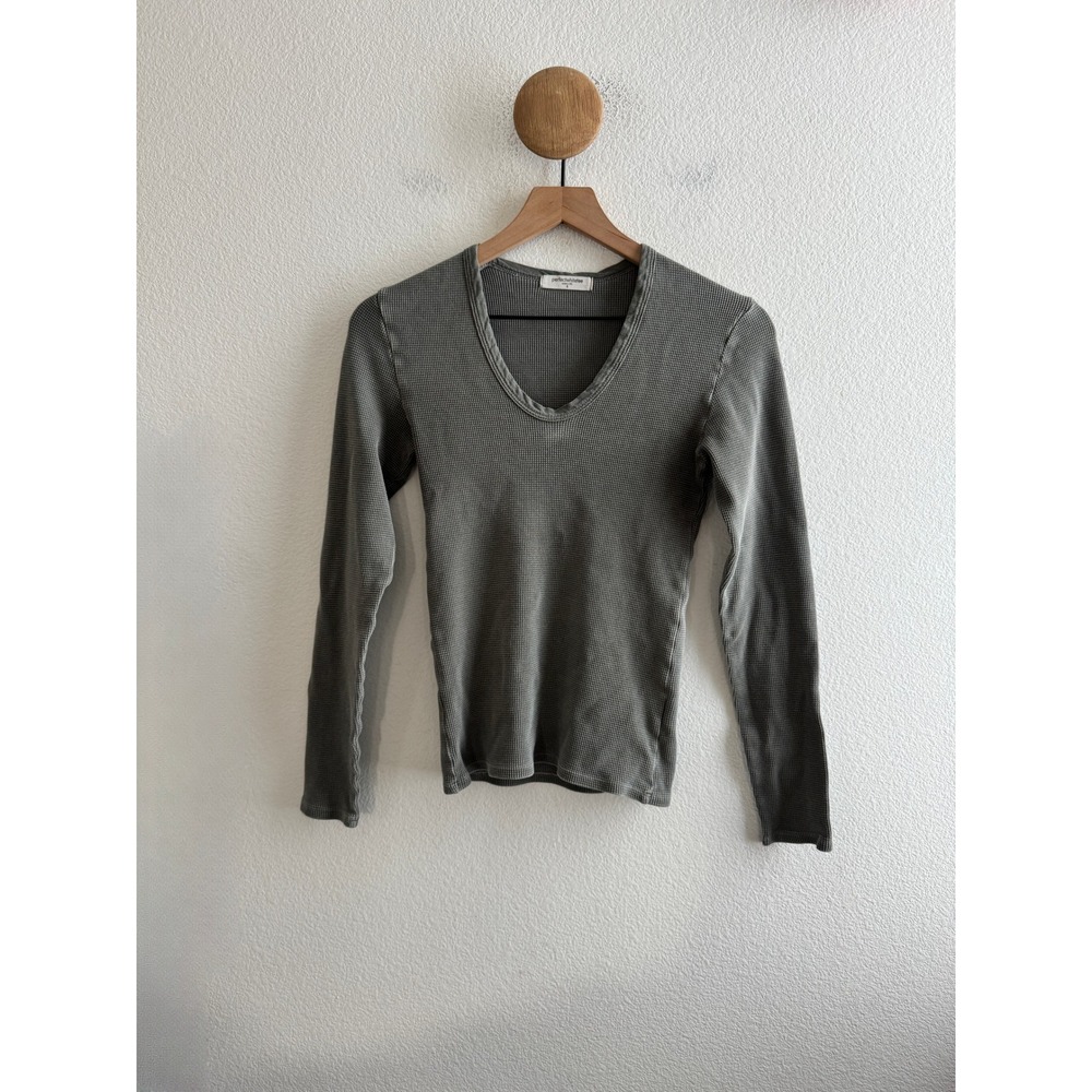 perfectwhitetee Womens Long Sleeve Waffle Knit Thermal Size Small *Flaw*
